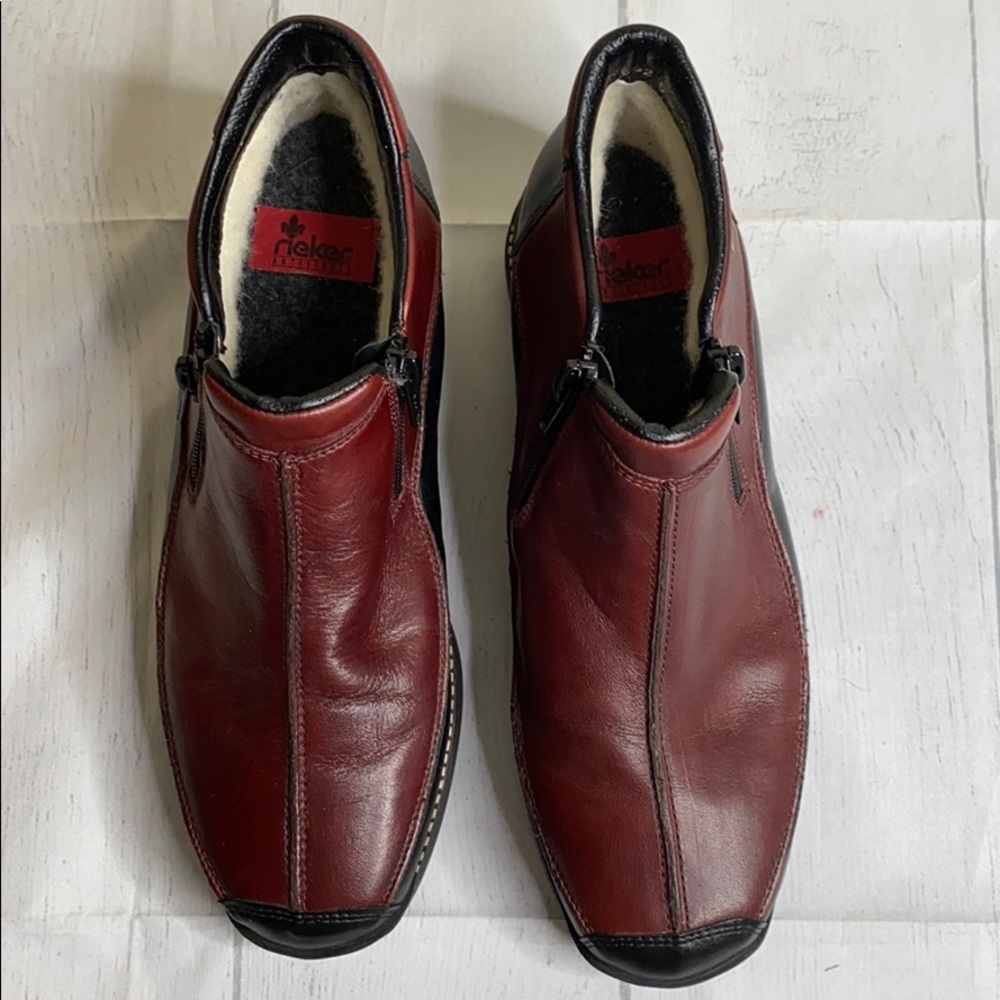 Reikers Tex Burgundy and Black Double Zip Bootie